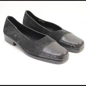 Aerosoles black suede leather textured shoes